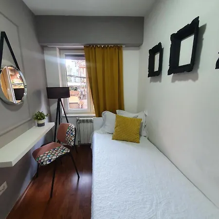 Lägenhet 180m2 Two Floor Flat Center