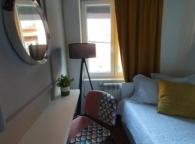 180m2 Two Floor Flat Center *